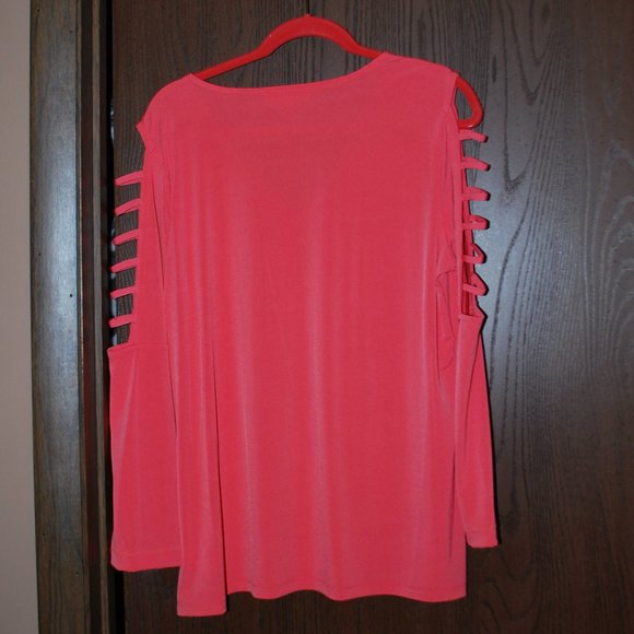 Michael Kors Coral V-neck Top w/Ladderback Sleeves - XL - Picture 7 of 13
